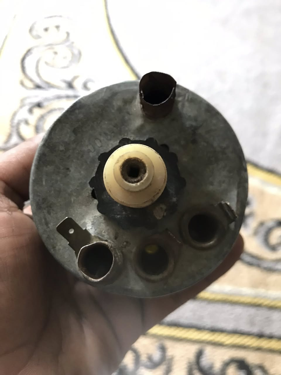 السلام عليكم اخواني
كيلومتر ورون للبيع الماني ومكاينهن جدد المانيات مشروطات عنوان ديالى المقداديه *********** تحياتي للجميع 🌹
