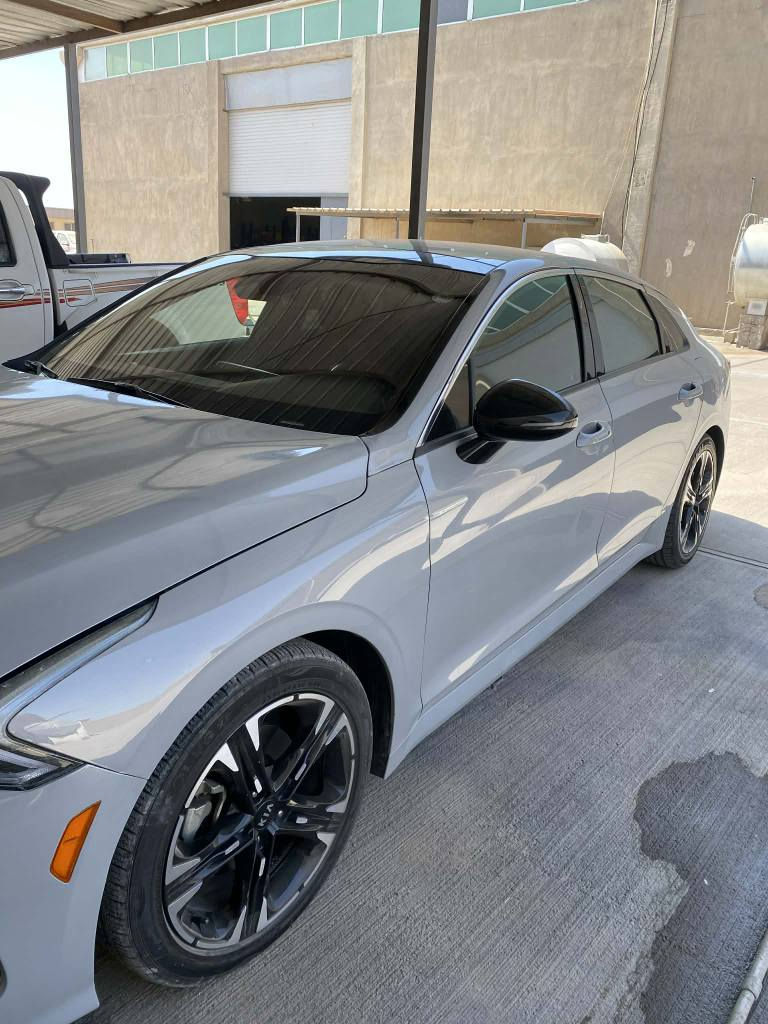 کیاk5 gti line قەپات مواسەفات ناو سوور پانۆراما فول فول مواسەفات مۆدێل 2021  وەکو بۆیاغ تەنها 2 پارچەی بۆیاغە چاملغ و بۆنیت بێ داخلی ئێرباگ تەنها شانی بۆتەوە 52 مایل روشتوە سەیارەکە زۆر پاکە لەسەر دەقی شەریکە ماوەتەوە نرخی 167 و مەجال .  ژ.م *********** أربيل, العراق
