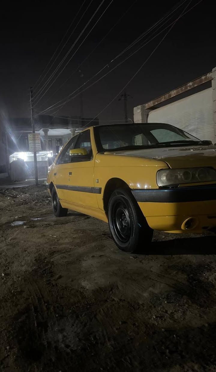 سلام عليكم بيجو لميس موديل ٢٠١٥سياره نضيفه مصفره هيه و قرامات رقم بغداد البيع و مراوس  بوتاماتيك ***********
