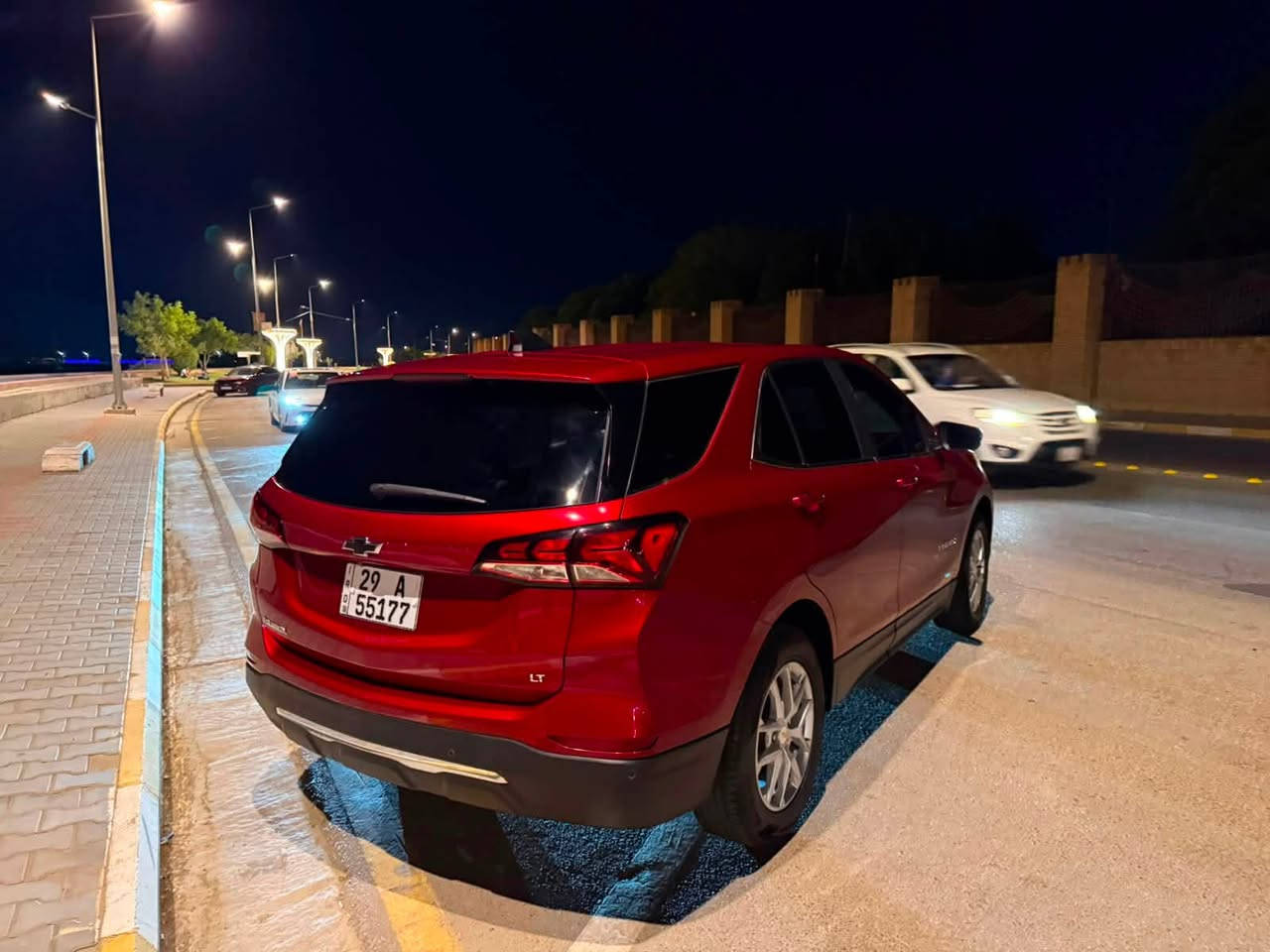 مكلف بالنشر ) السلام عليكم 🌹شوفرليت ايكونكس 2023  LT للبيع
مواصفات LT  محرك 1500 تيربو فول ماعده السلايت  رقم واسط بأسمي تحويل بشرط 

المواصفات : بصمة  / تشغيل عن بعد / شاشة كبيرة / رادار جانبي  وامامي / كرسي كهرباء تدفئه كشنات تدفئة ستيرن  / هندبريك دكمة / LED امامي / جنطة كهرباء / حساسات / تحكم ستيرن /   نضام تعليق- يعني بل صعود تشيل رجلك من وحدها تسحب هاند بريك /كروس سرعة / بلوتوث / اواكس / قطعتين تبريد / اطفاء ذاتي  سياقه ذاتيه تحديد مسار    / اوتو ستوب./ اضائه العالي اوتو 
السياره نضيفه كلش حادثه جاملغ وشويه من الباب فقط السعر 175 مجال قليل حك الجيه الاستفسار
***********
***********
