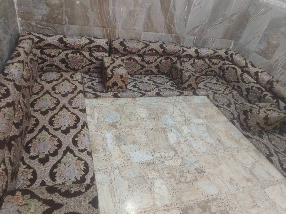 جلسه عربيه ٦ دواشك ١٢ متر وجهين كويتي راقيه مابيها ضرر مكانها نجف حي ميسان مقابيل العسكري *********** بيه وتساب النجف, العراق
