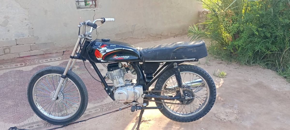 دراجه لل بيع مديل 24مكينه تايكر مفتوحه مكان غماس 285وبيه مجال ***********
