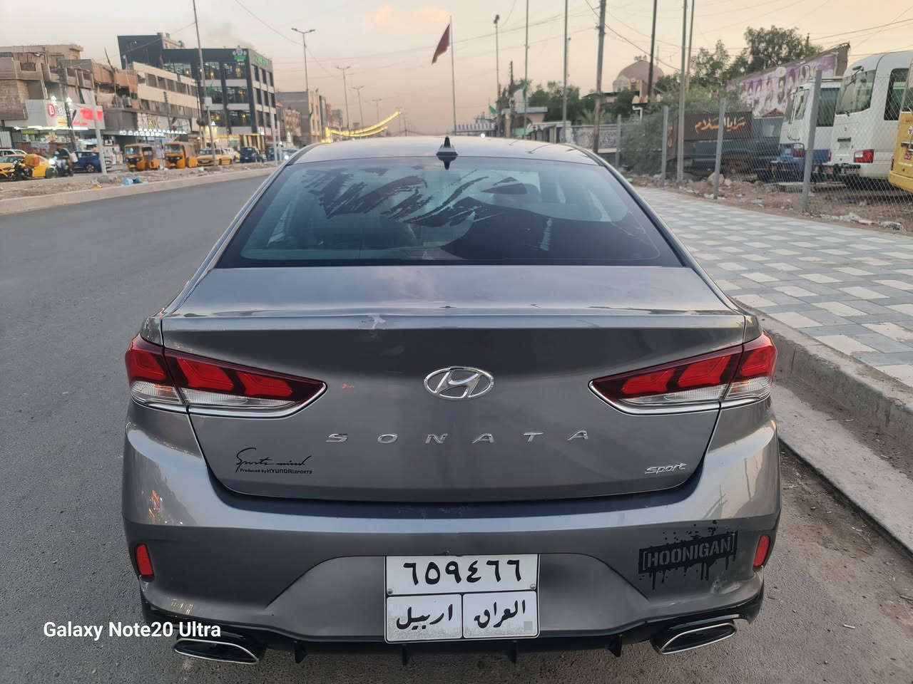 ​🚗 للبيع: هيونداي سوناتا 2019 سبورت (Sport)  🚗
📌 المواصفات الرئيسية :
​الموديل: 2019
​الفئة: سبورت (Sport) الأصلي.
​اللون: نفطي مميز جداً ولمعته حلوة.
​المحرك:2.4L GDI V4  
​الكير: أوتوماتيك وعادي 6 سرعات (شفتات تحكم رياضي).
بدون ايرباك سليم 100٪ بلادي شركة
​✨ ​ويل ميث مميز وحجم رياضي.
​داخلية نظيفة جداً بحجم مريح وكشنات جلد  بلاد.
بصمة تشغيل ، بصمة أبواب ، فتحة سقف ، اشاير مري ، شاشة، كاميرا بلادية، وباقي مواصفات السوناتا السبورت المعروفة.
ماشيه 103 الف km وليس ميل
السيارة ادامة جديدة وحدادة صدر كامل اصلي أمانة الله 

​المكان: [ بغداد / الشعب ]
​السعر: [  142 ورقة ]
​📞 للتواصل والاستفسار:
يرجى الاتصال على الرقم:
***********
