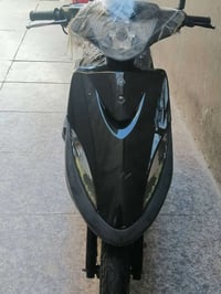 ماكس عدله كارتون صارله سبوعين طالعه رمبه 50 بلادي كله شغال من طول لطول...