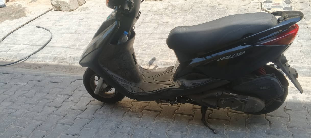 السلام عليكم دراجه بريز للبيع مقفوله كفاله عامه  سعر 650 عنوان الزعفرانيه رقمي *********** واتساب
