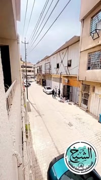 ً  شقه للأيجار ط 1 معزوله تمامآ   تحتوي ع صاله و مطبخ و خدمات و غرف عد...