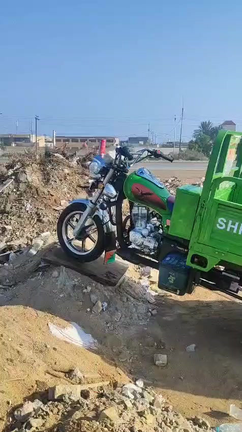 ***********
مكان الهارثه

2700
