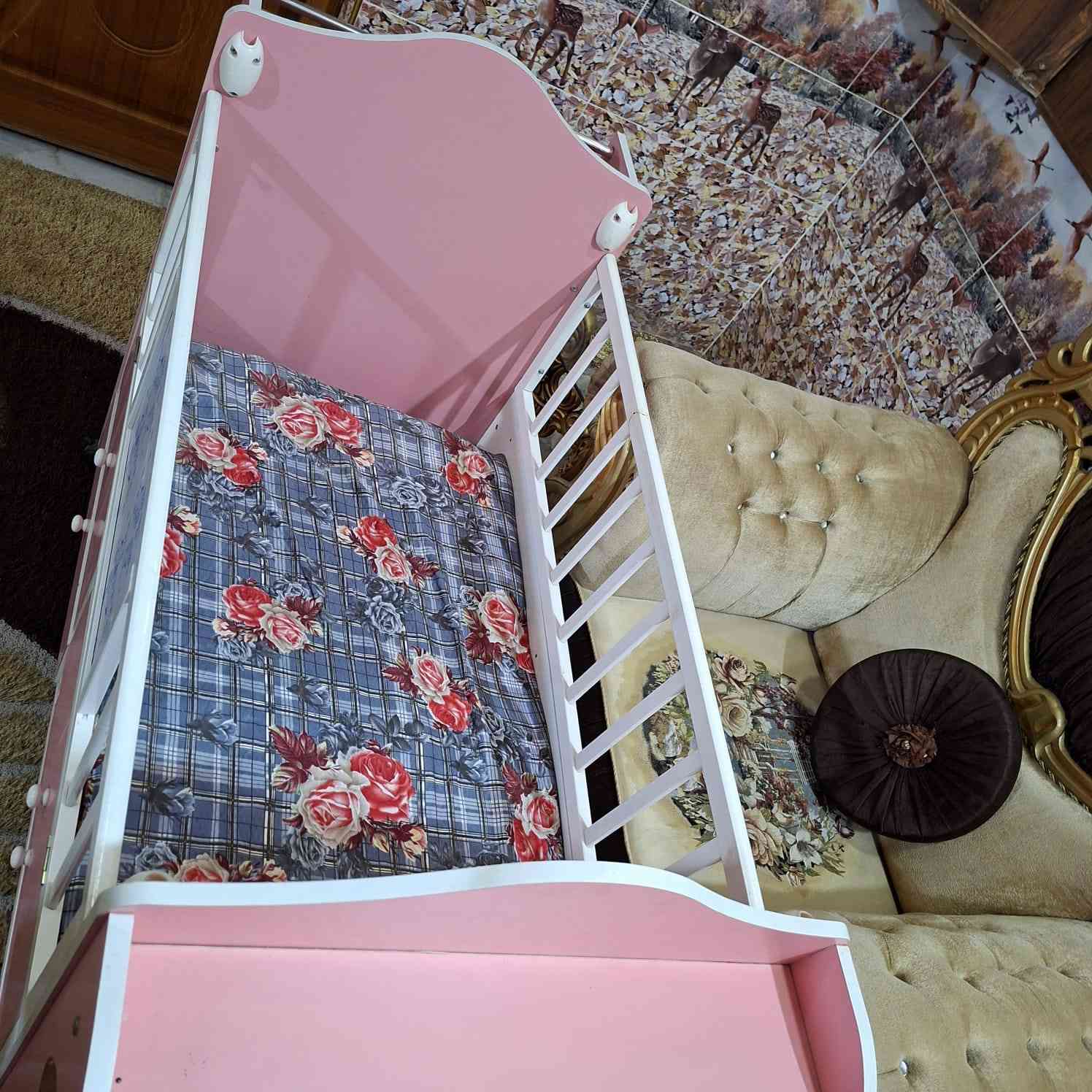 سرير طفل للبيع سعرها 150الف، لمعرفه التفاصيل الاتصال على الرقم التالي :
***********
