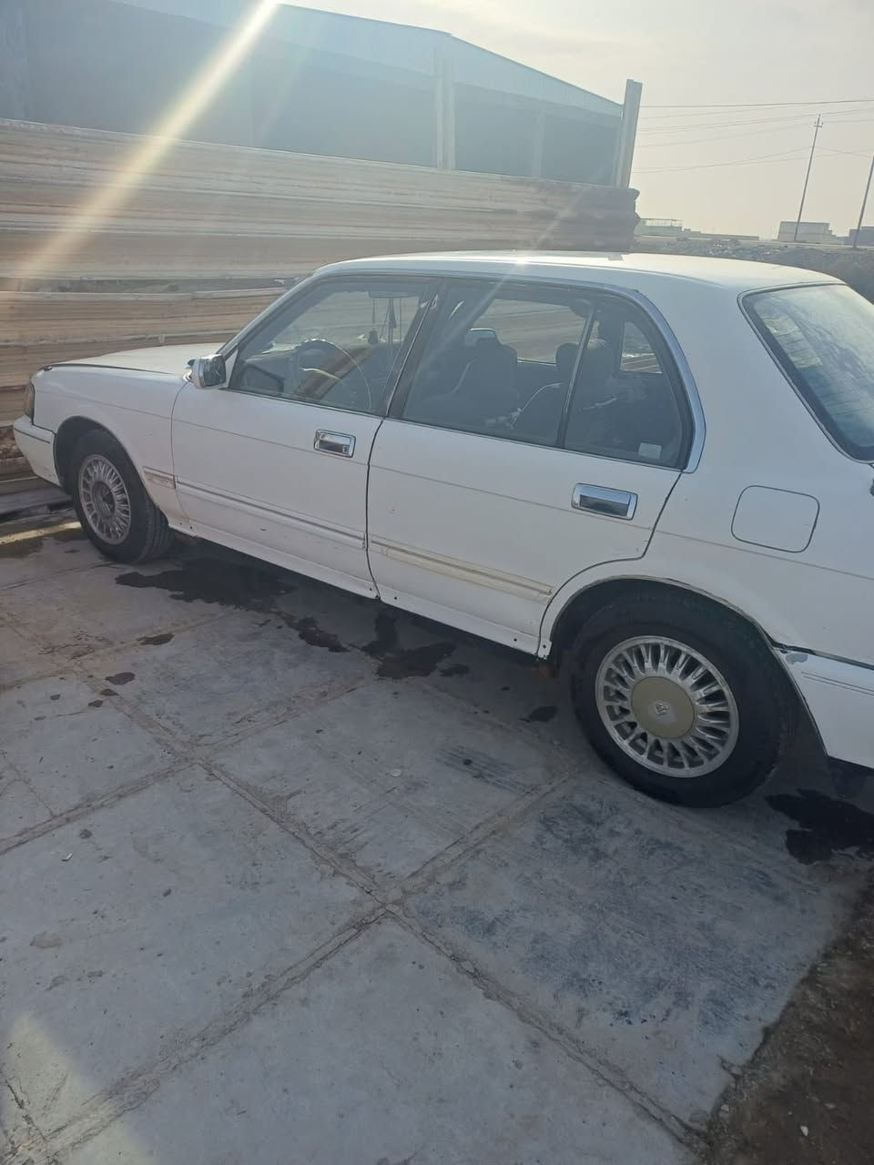 موديل ٩٥
رقم انبار نكليزي سنويه ٢٩
محرك وكير خير من الله 
حداديد زينه 
كهربايات شغاله كله
تخم تاير
مامصبوقه
نقص تبريد عايز بس غاز
سعر ٦٨ بيها مجال 
مكان سياره سماو
***********
