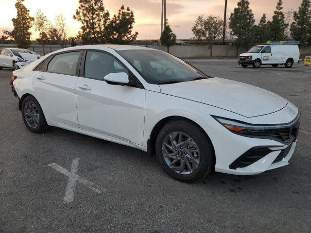 سياره وارد امريكي حادث جاملغ خلفي موديل 2024
موصفات بصمه 
رادارات امامي خلفي وجانبي 
اوتو هولد 
هند بريك بصمه 
مود درايف 
شاشة دجيدال 
ماشيه 21 ml
سياره مدوشمه كاعيه وكشنات 
السعر 154
بغداد علي الصالح ***********
