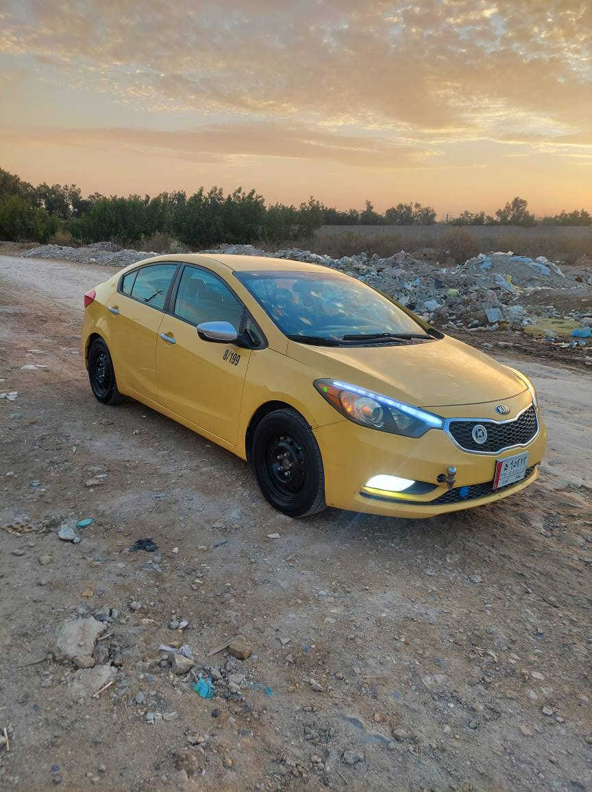 السلام عليكم كيا فورتي ٢٠١٥ تكسي بسمي سنويه ٢٠٢٨ رقم بغداد مشروع وطني حادثها بل منشور سياره جاهزه كبل للشارع مكاني بغداد سعرها مناسب خابره على الرقم ***********
