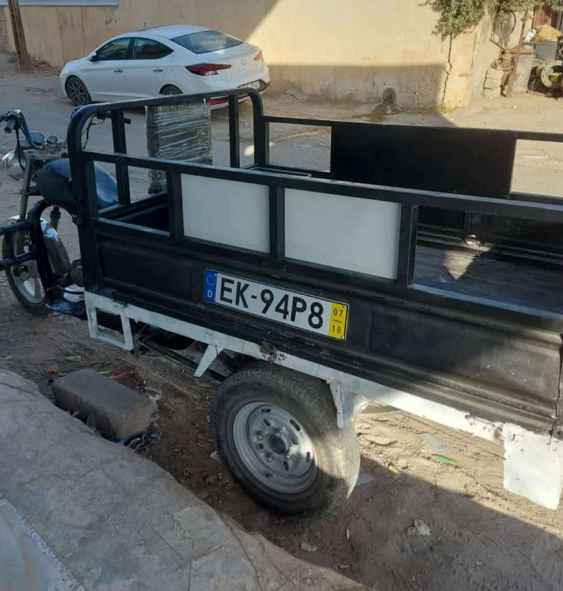 السلام عليكم ستوته MTR لايت بك لايت كلو شغال بلك راس بلك عقل كلو جديد ستوته حلوه و ناعمه سلف هندر كلو شغال شواصي ركبه قطرت لحيم مابيها مراوس ب موطور 
رباعي اربع تيارات مكان صلاح الدين العلم 
الرقم ***********
