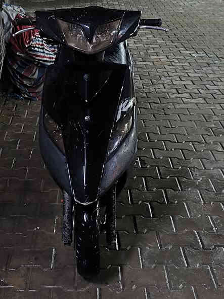 ماكس ثعلب للبيع
الدراجة كفالة عامة 
كهربايات كاملة 
كفرات اصلي ختم واحد 
دبلات امامي خلفي شغال اصلي 
زوج تايرات جديد 
الدراجة خير من الله شلعة ومعدل يخبل 
المكان بغداد الحريه
السعر 700 وبيها مجال  ان شاءلله 
الرقم ***********
