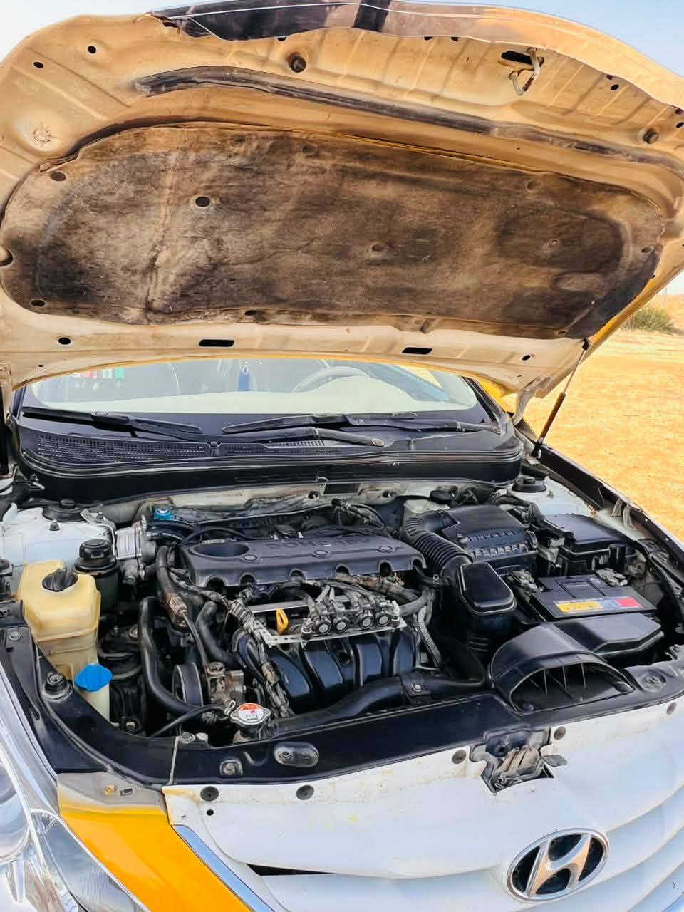 السلام عليكم سياره سوناتا مضلع خليجي  مكفوله من تبديل وضربه ولعيب شرعي رقم انكليزي بصره مصفره مرور وهيئه منضومه غاز سياره جاهزه العنوان الديوانية الحمزه الشرقي السعر 105 وبيها مجال الرقم ***********
