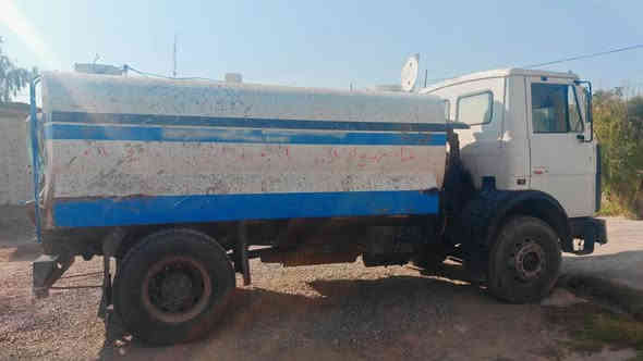 دنكر ماء 10طن محرك كير اكسل شرط شاصي شرط رقم اربيل تانكي مغلون جاهز عل شقل مكانو ناحية الزاب استفسار *********** كركوك
