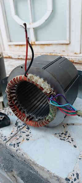 جنريتر + ملف + ملحقاته 
مال مولدة كاز ٢٠ امبير تفصيخ اجو الجديد سعره ١٢٠ الف  مكان كربلاء ***********
