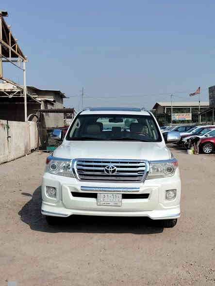 لاندكروز موديل  2014 رقم بغداد مكفولة وجديده السعر؟.  4  وخمسة ورقه وبيه مجال موبيل ***********
