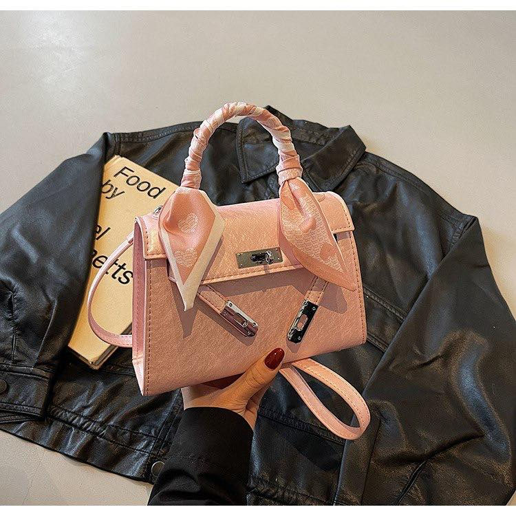 هذا الجمال والقطعة ب 13الف !!!بس شمنتظرين 🥹💅🏻❤️


**إذا كنت صاحب هذا الإعلان وتريد حذفه لأي سبب، رجاءا أرسل رسالة إلى الدعم الفني**