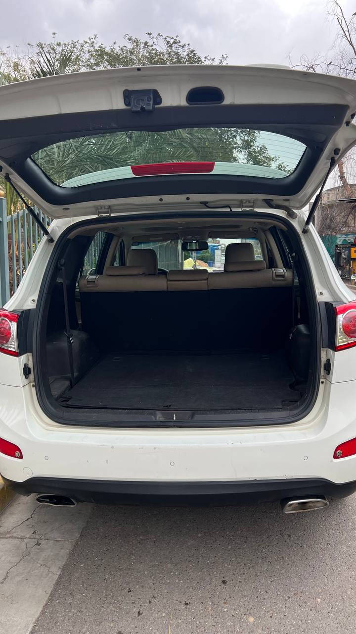 السلام عليكم سياره سنتافيه للبيع 
٧راكب 
اربعه سلندر 
موديل 2011
سياره مكفوله مابيه اي نقص 
المكان بغداد السيديه 
***********
