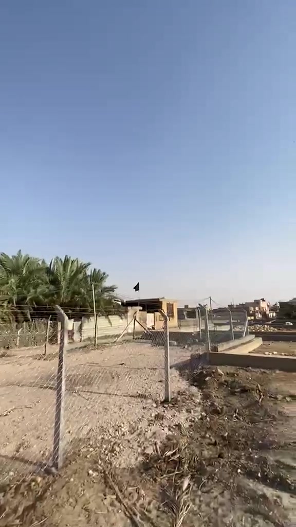 للبيع قطعة أرض زراعية مساحة 195 مسيجة ومحدولة 
الموقع عل السريع مقابل الحولي الي ينزل لا لبوفياض 
مجاور حدادة فدك سابقا قرب فرن الصمون 
عرض الشارع النازل من السريع 5 م 
السعر 35 ميليون


**إذا كنت صاحب هذا الإعلان وتريد حذفه لأي سبب، رجاءا أرسل رسالة إلى الدعم الفني**