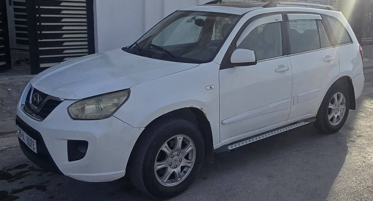 سياره تيكو 2013 محرك وكير مكفولات كشنات جلد رقم واسط ميزز مشروع وطني تحويله بلكل العراق مشروع وطني سياره كامله مابيه اي نقص  نقص مكفولة من الظربه وصبغ مكانها بلكوت مركز مدينه السعر المطلوب /50/ وبيها مجال بسيط الاستفسار اكثر اتصال على الرقم التالية/***********/***********/
