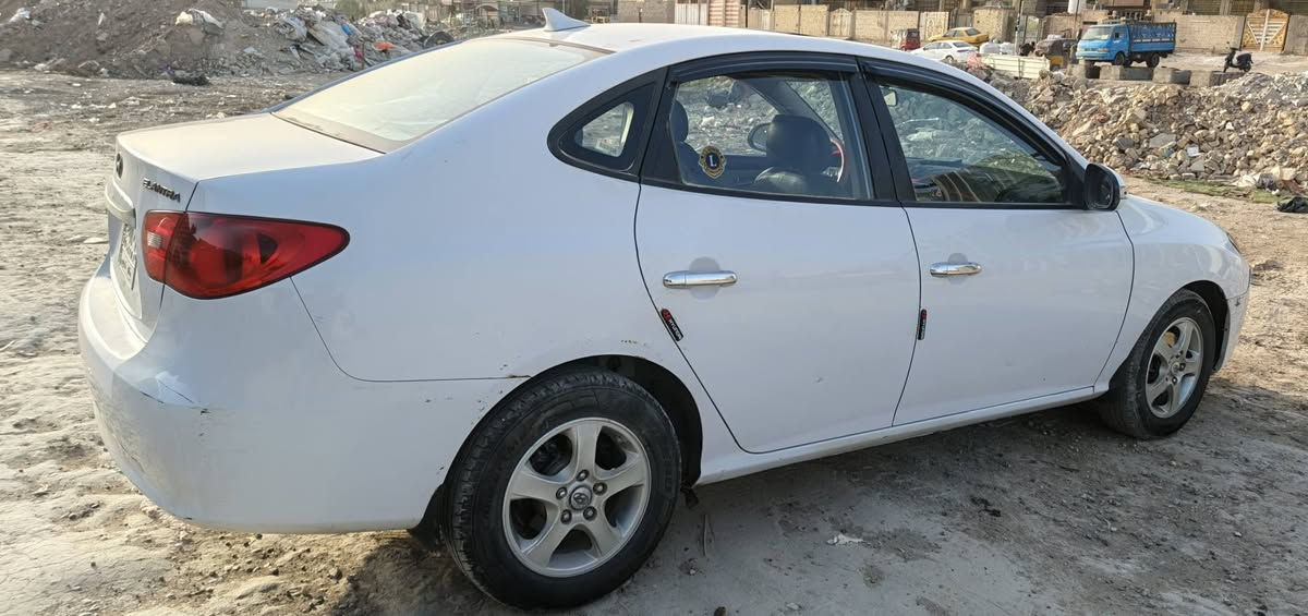 السلام عليكم
الانترا 2010
مقدس 
وارد أمريكي جاملغ مصلح بدون دواخل 
تبريد 
تدفئة 
تخم تاير جديد 
فتحه 
سياره حلوه 
السعر 117
رقم بغداد ألماني بسمي
مكاني بغداد م الصدر
رقم الهاتف ***********
