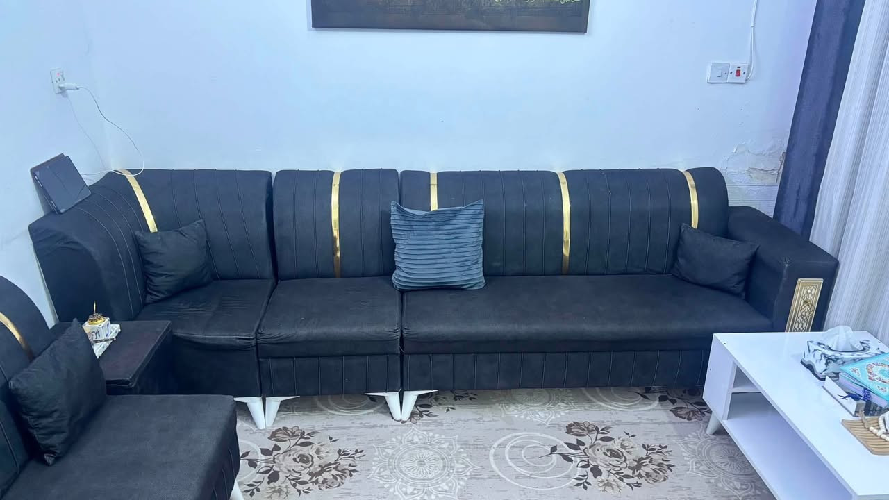 السلام عليكم/بيع مستعجل
تخم ديوان 8 مقاعد مع طبلة صغيرة وطبلة وسطية تقيلة جداً وتكمة،

الديوان مابي اي ضرر نظافة 99‎%‎ 

مكاني الكاظمية الطي 

السعر 200 قفل 🔒 كامل التخم+ الطبلة


**إذا كنت صاحب هذا الإعلان وتريد حذفه لأي سبب، رجاءا أرسل رسالة إلى الدعم الفني**