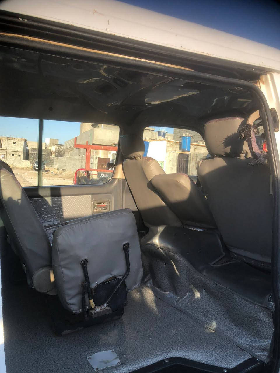 جنبي h1كفاله سنويه جديده رقم بغداد رقم جديد كير ومكينه واكسل مكفول مكاني ديالئ الخالص الاتصال على الرقم 
*********** السعر90 وبيه مجال
