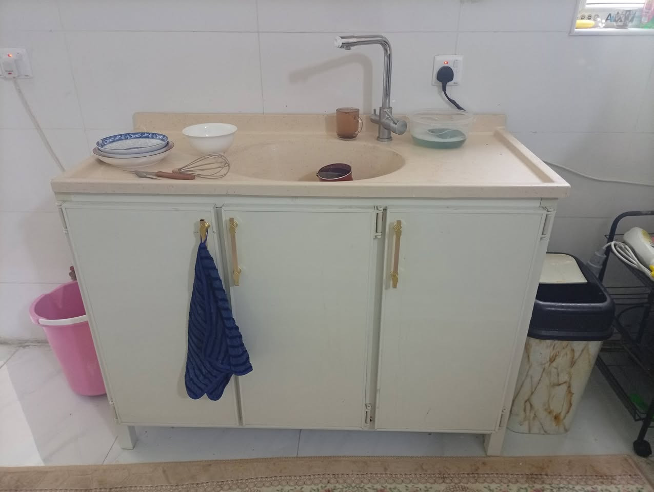 كاونتر 3قطع نظافة 99٪للبيع
بسعر 250 الف بي مجال قليل بغداد العامرية 
تواصل واتس ***********
