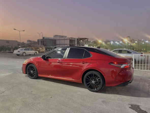 السلام عليكم 
كامري 2023 
هايبرد محرك 2500
بصمه 
فتحه 
جلد 
انظمه قياده 
ويل كب ١٩ 
سايد بريك كهربائي 
شاحن لاسلكي

السعر 195$ مع الترقيم 

***********
