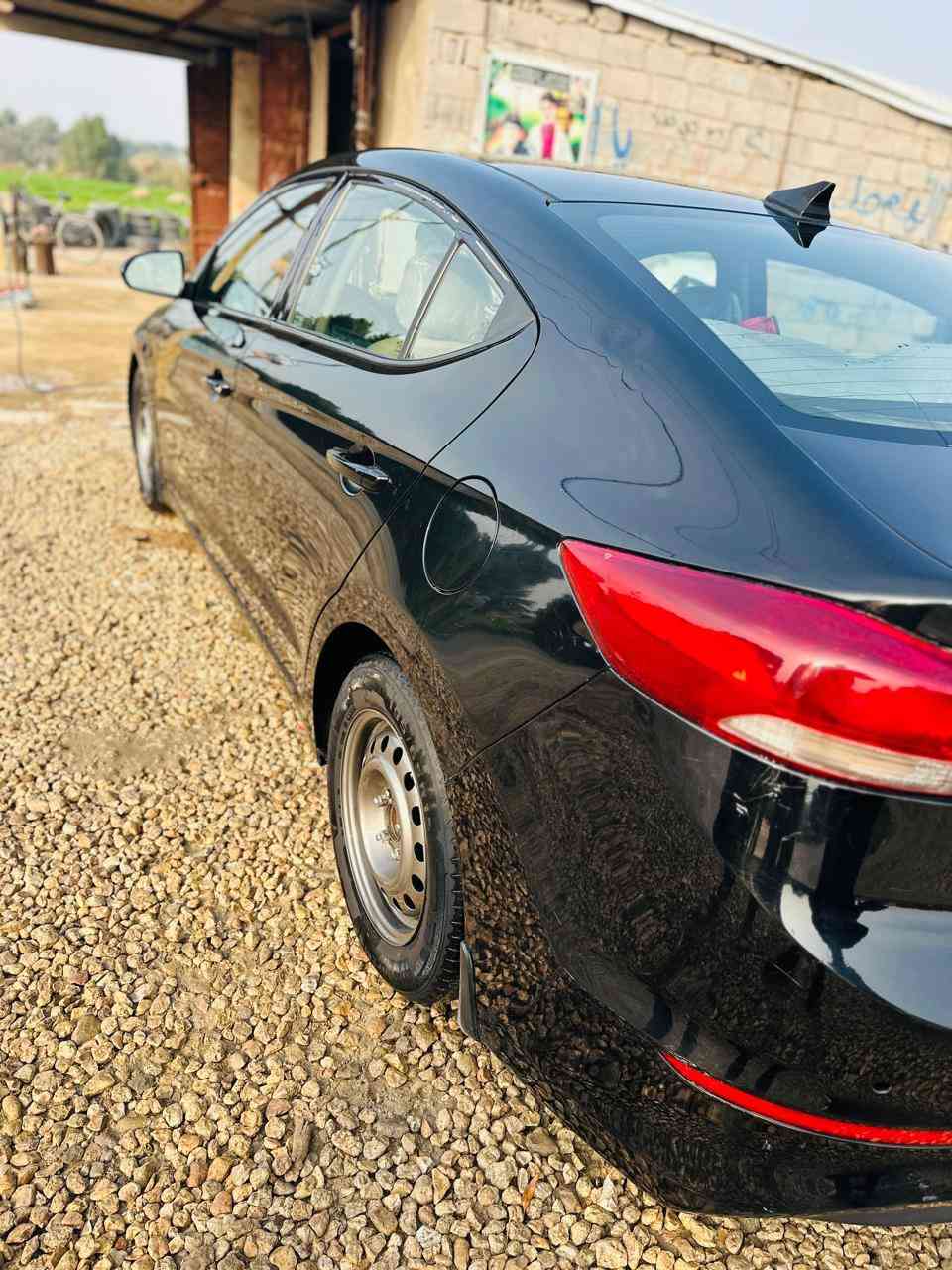 سلام عليكم
النترا موديل 2017 وارد امريكي داخل بيجي كير ومحرك مكفولات تخم تاير حداديه 60 او70 ب الميه نضافه مكينه 2000 دوش،، صبغ قطعه واحده فقط ليبل واحد هزه جديده رقم اربيل تريد تحويل تريد وكاله سياره  جديده بمعنه الكلمهه
للاستفسار على الرقم
***********
***********
