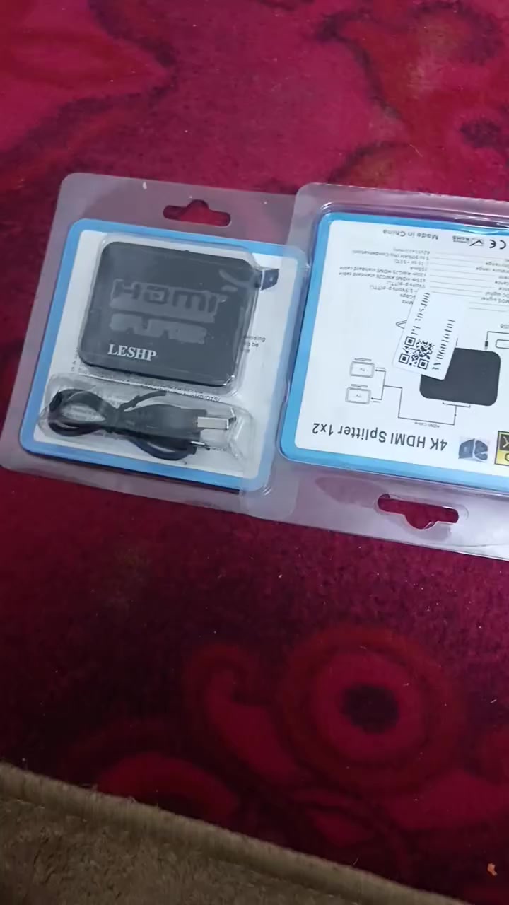 سلام عليكم قطعيتن توصالات HDMI (HDMI Splitter) من نوع 1x2 يسمح بتوصيل مصدر فيديو واحد (مثل جهاز استقبال أو جهاز ألعاب) بشاشتين في وقت واحد.
دقة الفيديو: يدعم دقة تصل إلى 4Kx2K و Full HD.
سلام عليكم قطعيتن توصالات  سعر ١٥ الف قطعيتن


**إذا كنت صاحب هذا الإعلان وتريد حذفه لأي سبب، رجاءا أرسل رسالة إلى الدعم الفني**