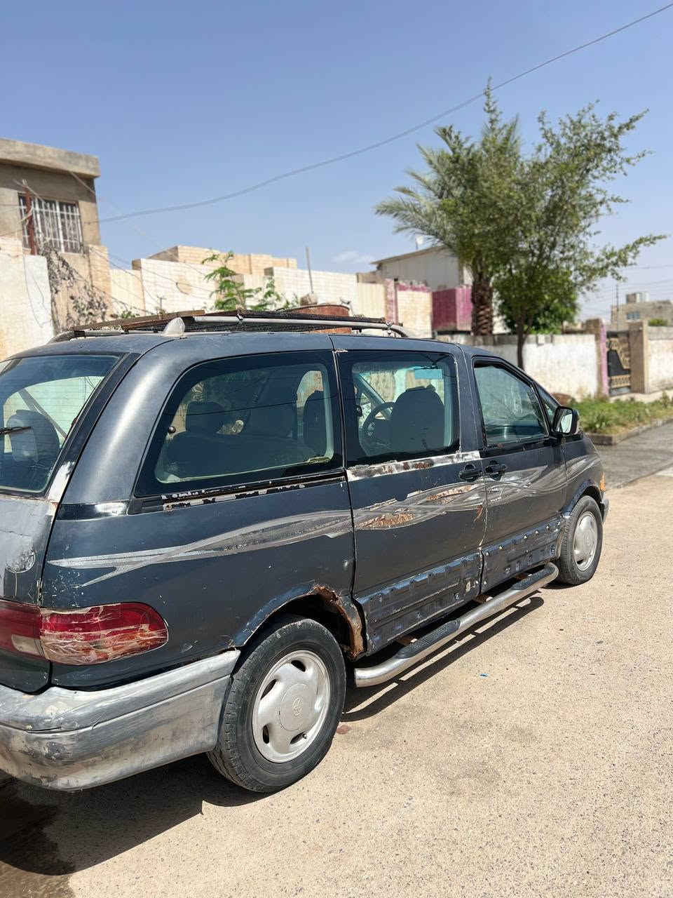 سياره تويوتا بريفيا 7 راكب للبيع
رقم ديالى انكليزي 

هزه جديده  

موديل 92 

بحاله جيده يحتاجلها صبغ فقط

السعر 30 ورقه وبيها مجال المكان ‏‪تكريت 

‏‪***********‬‏
