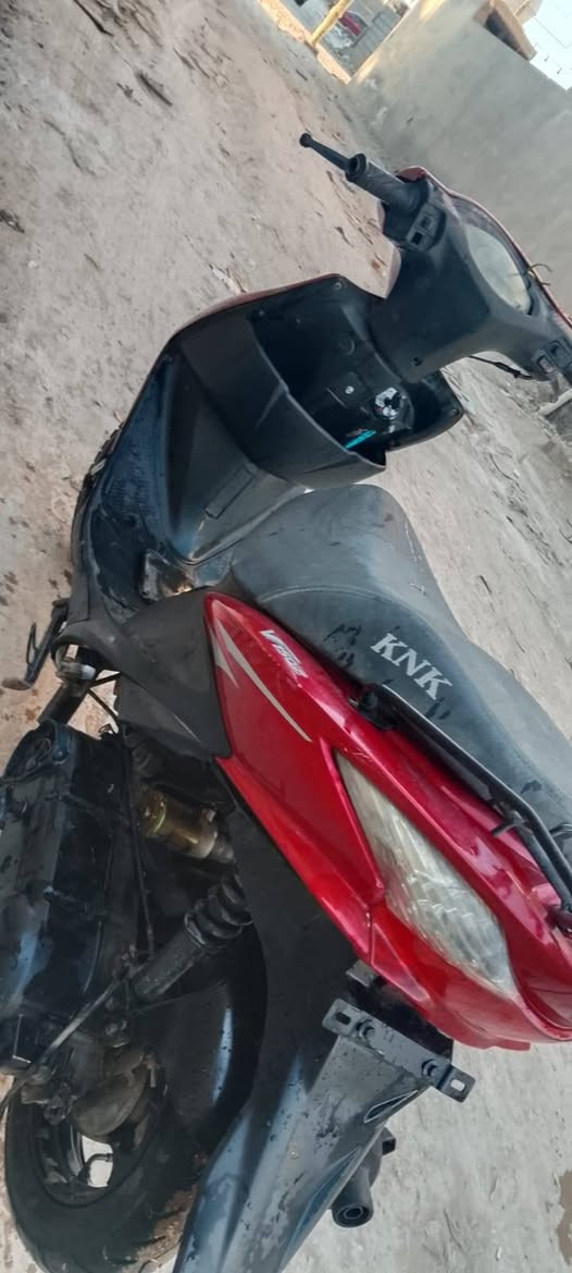 سلام عليكم دراجه ادرس نضيفه للبيع دراجه متروكه ودراجه تخبل سلف نضيفه كلش السعر 225. وبيهه مجال مكان حي لحيم الي يحب يتواصل ***********
