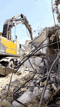 ياالله 
شغلنا داخل الناصرية ❤️
⚒️شغلنه هوه تفليش الدور السكنيه🏠 القديمة ولمباني
 ✅قلع قطع الاراضي وتجهيز القطعه للبناء
✅ تأخذ قطعه كامله جاهزه للبناء
حسب الاتفاق قلع ودفن تراب حري درجة اولى + سبيس ابوغار +حدل ضرفيه ومطاطيه وجلمود
وسحب المياه الجوفيه 
واليريد دلاليه بخدمته لتواصل بادارة علي قاسم 
***********
