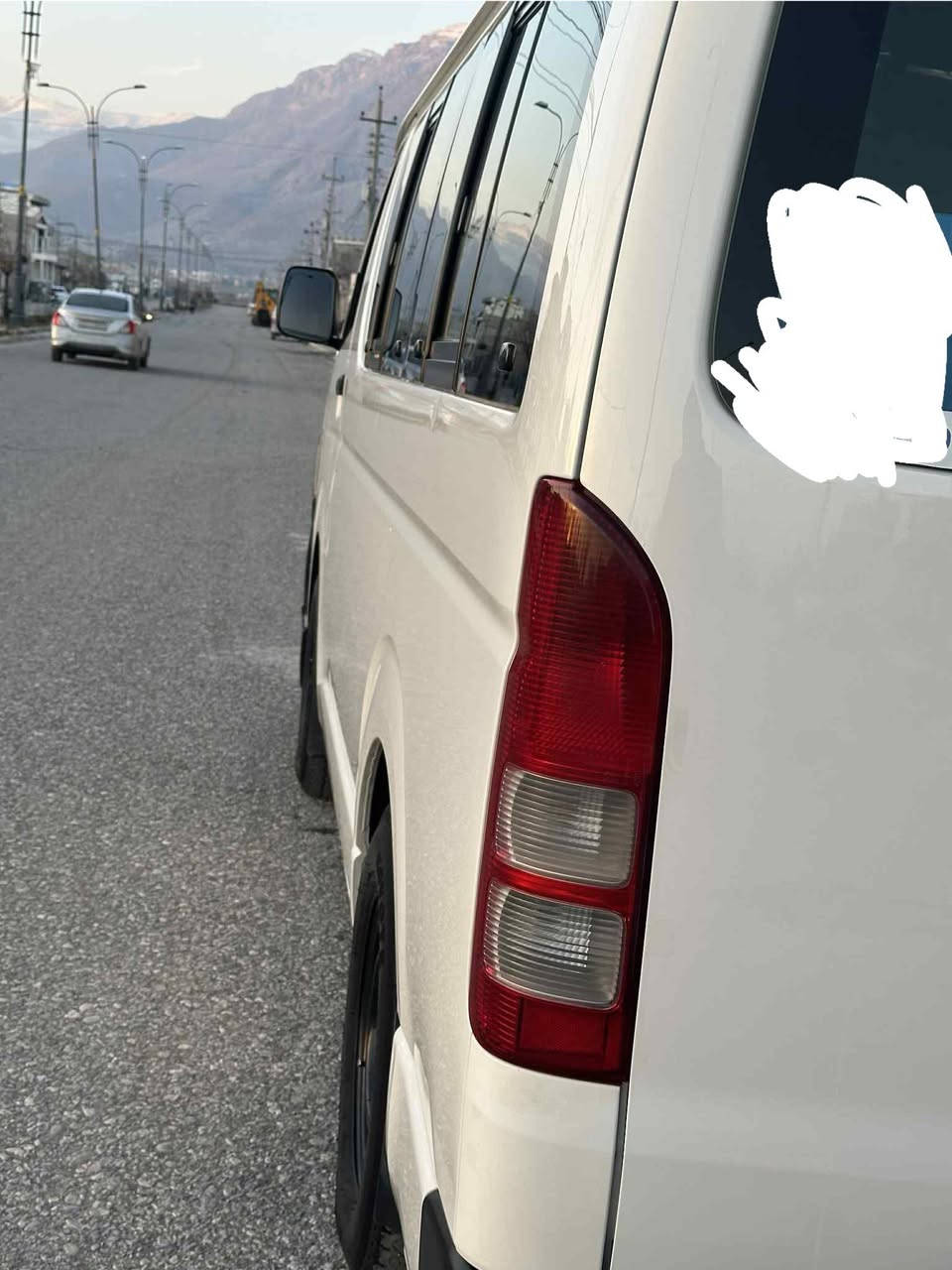 هایسی 2013  بێ بۆیاخ بۆ فرۆشتن
گێر مەکینە تەبرید ئەکسل بەشەرت 
ڕەقەم و سەنەوی تازە ڕەقەم هەولێر بە ناوی خۆمەوە  
غازی تورکی تانکی ٨٠ لیتری 
گاحی لۆک دەرگا کارەبایی دەعامی ڕائد کامێرە شاشە ئایپاد 
***********
