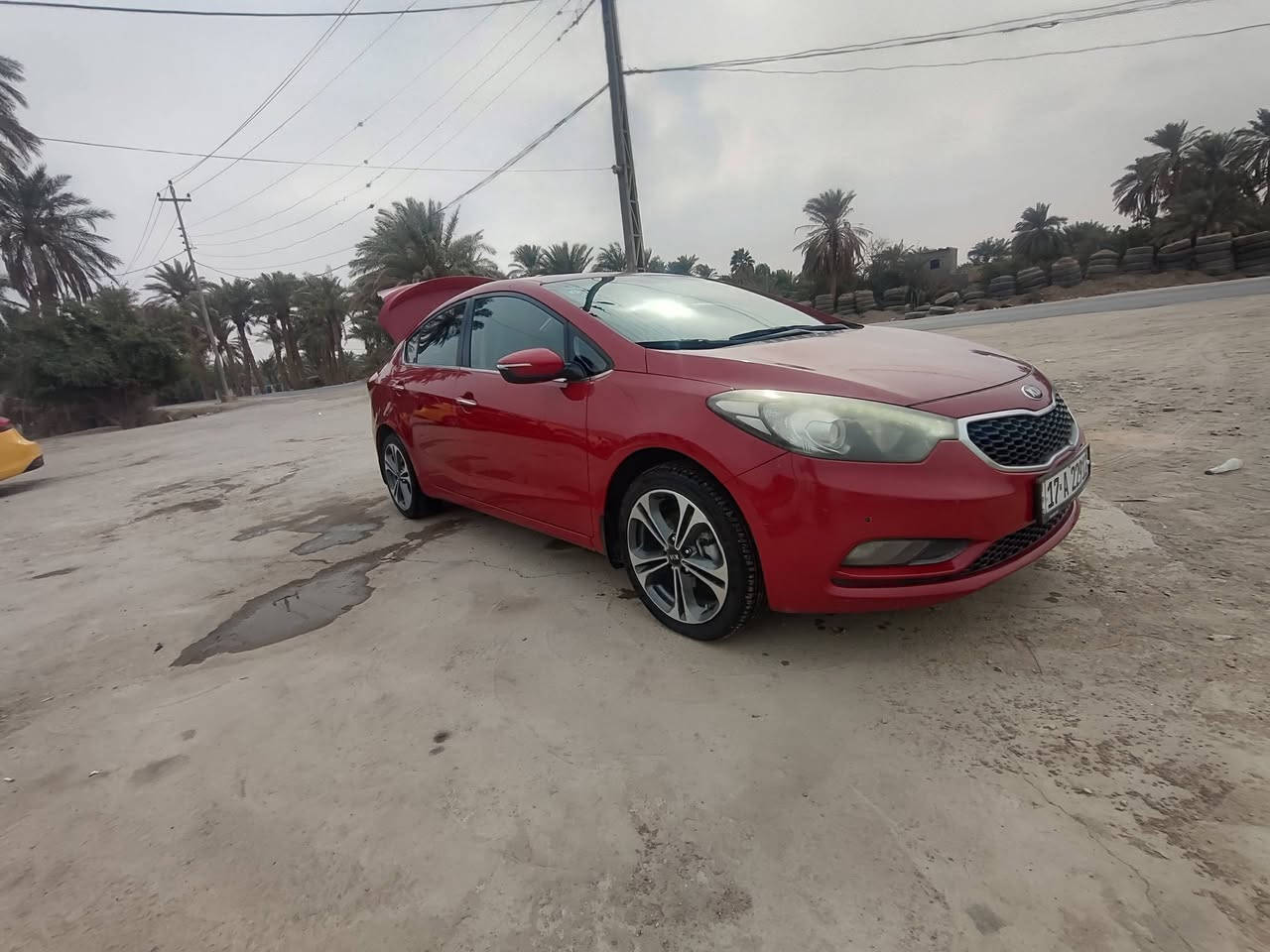 سلام عليكم كيه سيراتو خليجي  2015 فول مواصفات واحد علئ واحد كفاله من ضربه وتبديل وبارد كير شرط محرك مامفتوح بي برغي شرط حداديه وتخم تاير وباتري كله جديد كهربائيات شرط كله شغال لايت زنون بلاد لد امامي + خلفي تبريد تدفئه شقالات عل فحص سعر 117 مكان سماوه قضاء الخضر ***********
