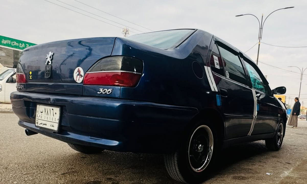 سلام عليكم للبيع بيجو 306 رقم بغداد الماني شرط التحويل كير محرك شرط بدون جطل كهربائيات كله شغاله تبريد تدفئه كلها شغاله صدر امامي خلفي جديد تايرات جدد غرفتها بطيان كله جديد سماعات دمام جديد السياره مصبوغه عام الجماليه اثر جلح تايرات جدد العنوان تكريت العلم الرقم ***********
