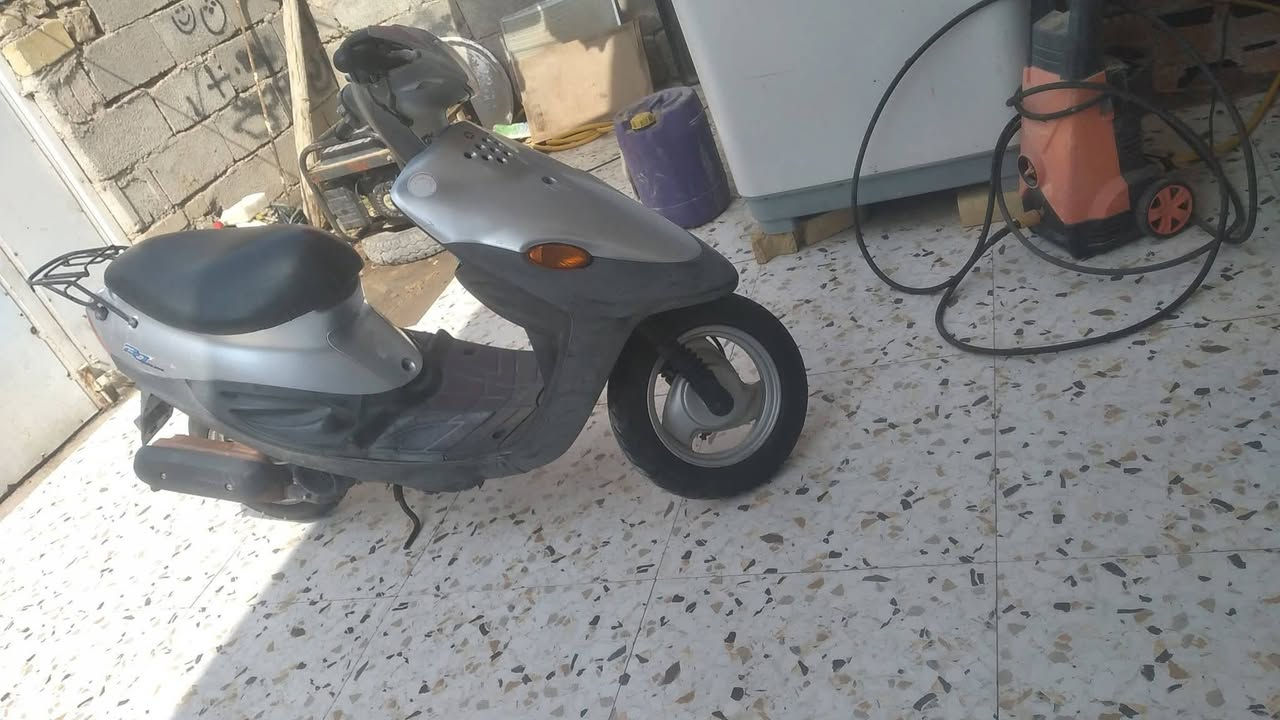 دراجه البيع يوماها ام تسعه زروف ياباني رمبه سعر ٨٥٠ وبيها مجال  // ***********
