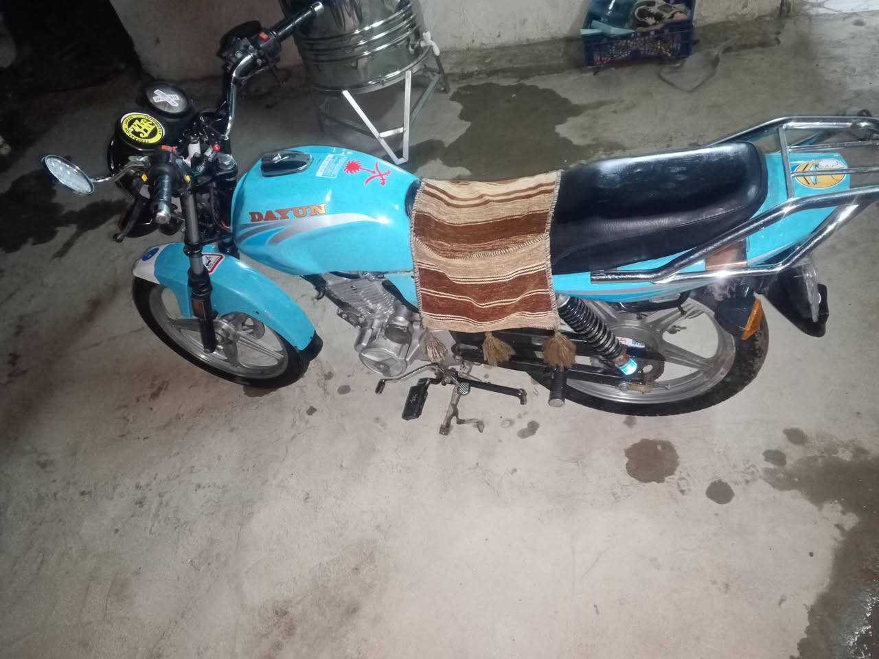 سلام عليكم شباب دايون عضم مديل 22 دراجه نضيفة ومكينتها حلوة سعر 900 وبيها مجال مكاني حله 
***********
