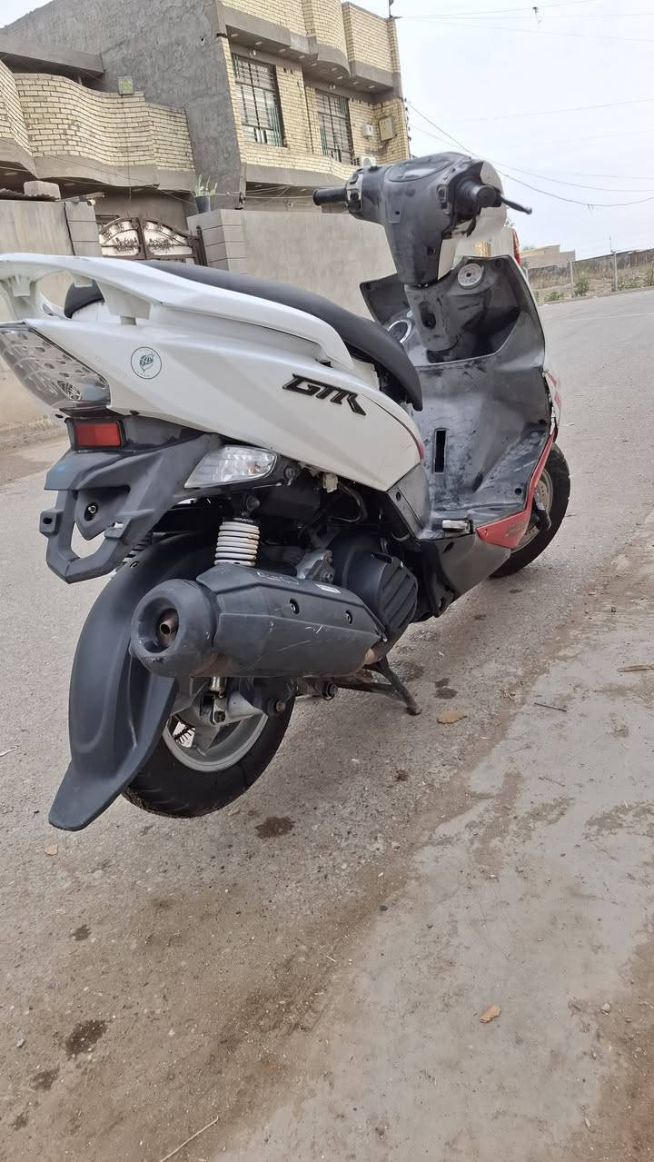 السلام عليكم
جيتي ار  دراجه نضيفه منزله رمبه 
سعر 850 
عنواني بغداد حي البتول 
***********
