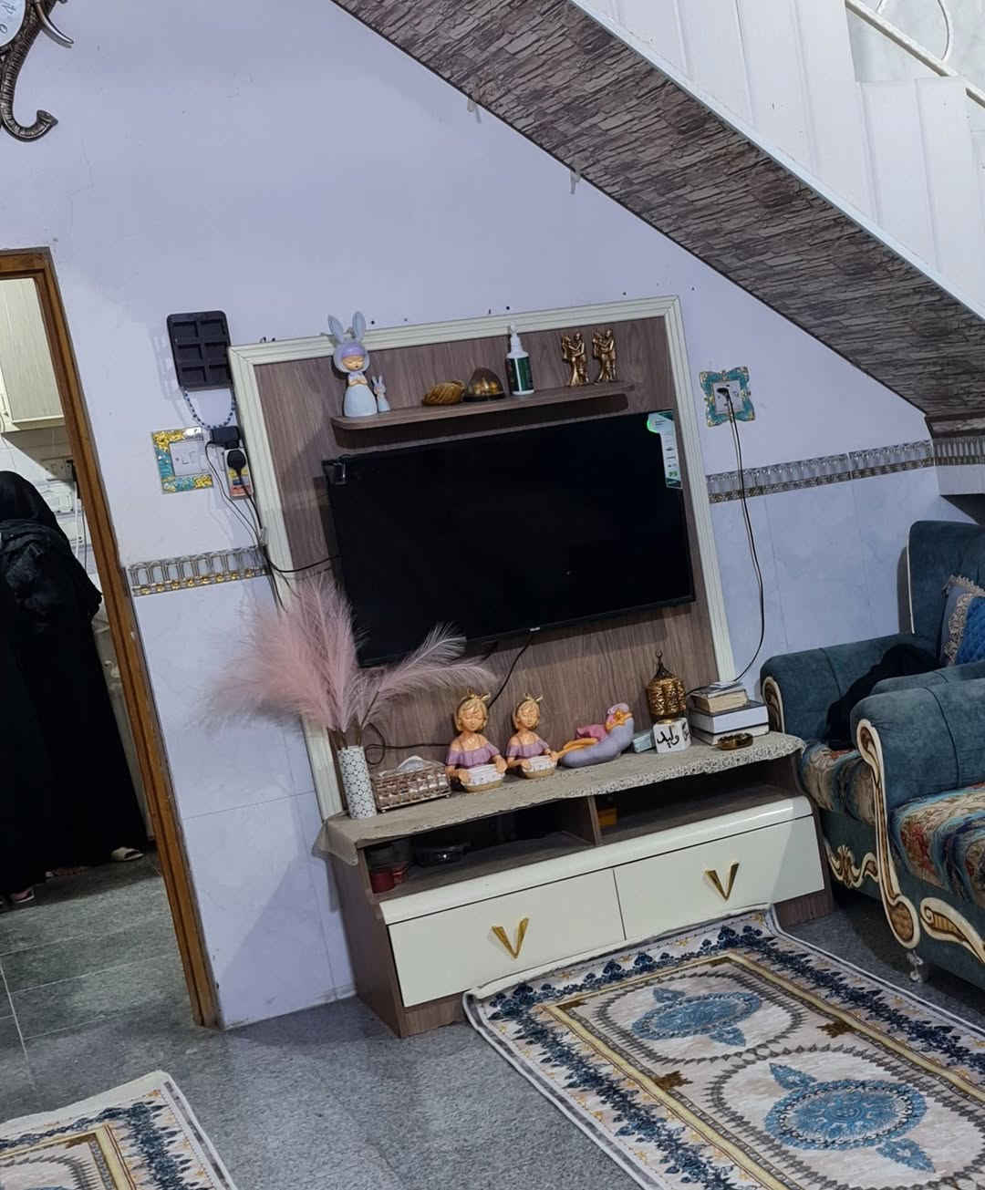 سلام عليكم 
 بيت للبيع( ١٠٠متر للبيع) سماوه حي العسكري 
كونكريت مسلح
سنه البناء(2017)
مطلوب للمصرف العقاري اي استفسار ع الخاص او الاتصال بالرقم ***********
