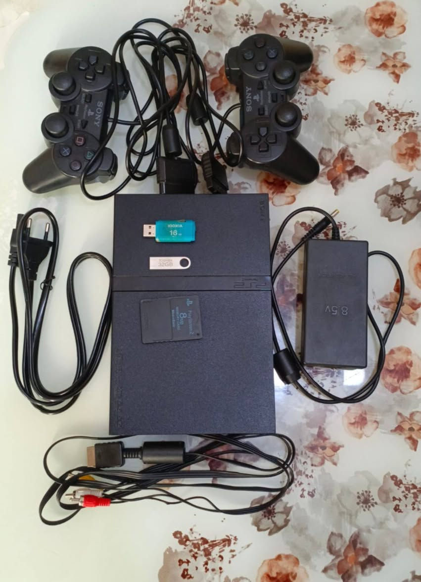 بلي 3 سلم
كامل ملحقات 

2 جوستك + هارد 40 لعب 

يحق الفحص 

للحجز والستفسار : ***********
