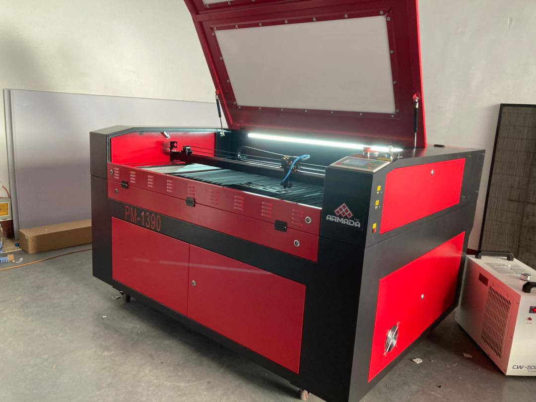 ☆ #ARMADA_CNC ☆
دع خشبك يتحدث 👈🏻 واستخدم آلات الليزر لتحويل الخشب إلى فن ..
🔝 دقة في كل شُعاع ، وإبداع في كل تصميم 🔝

#CNC_Laser
#آلة_ليزر
تُستخدم 👈🏻 لصناعة الديكورات والهدايا والدعاية والإعلان .
✔️ مديل حديث HT6
✔️ طاولة العمل{ 1300*900 }
🛑 كفالة لمدة ثلاث سنوات سوء تصنيع 🛑
👈🏻 تواصل معنا عبر الرقم التالي:
008618954507672📲
www.armadac.com


**إذا كنت صاحب هذا الإعلان وتريد حذفه لأي سبب، رجاءا أرسل رسالة إلى الدعم الفني**