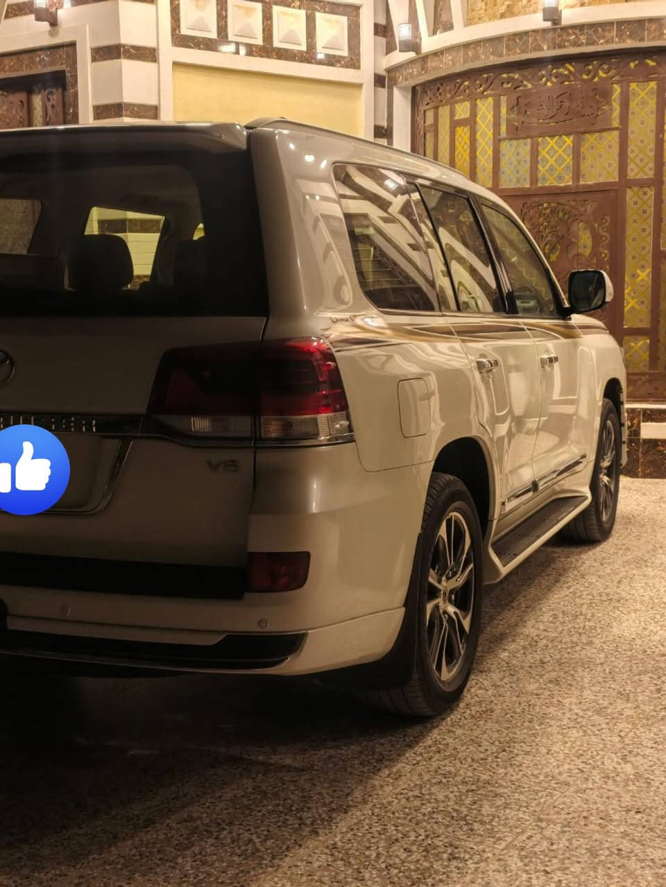 السلام عليكم ورحمة الله وبركاته  لاندكروزر موديل 2020 بريم اصل. ام الدفدي حساسات امامي خلفي باب خلفي كهرباء مري شفط كراسي جلد  دبل كرسي كهرباء 8 ايرباك زراك لايت لايت زنون السياره كفاله عامه على وضع الشركه ماشيه 66 الف حقيقي رقم بغداد سنويه باسمي عنواني بغداد  السعر 56500 يعني 5دفاتر و65 بيها مجال ***********
