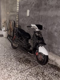 سكنس نثيه بيها دخانه خفيفه ب300 بيها مجال 07724288298 بس وتساب