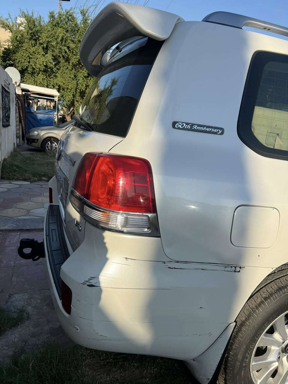 لاندكروز 11 ستينيه مكفوله من الصبغ ماشيه 230 الف السعر 31500 $بغداد ***********
