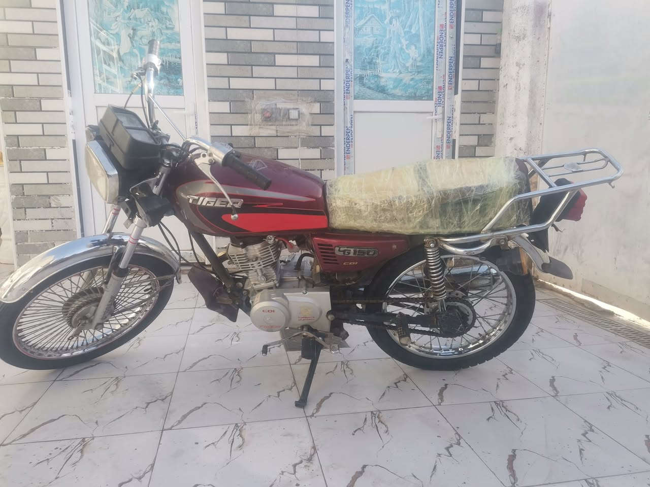 سلام عليكم تايكر موديل 21  أوراق دراجه ممتعوبه ونضيفه  سعر 425 مكاني الهاشميه


**إذا كنت صاحب هذا الإعلان وتريد حذفه لأي سبب، رجاءا أرسل رسالة إلى الدعم الفني**