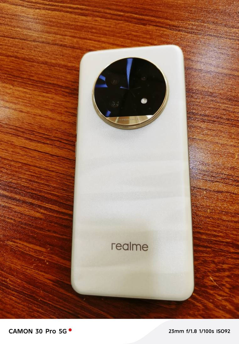 للبيع ريلمي 13 برو بلاص 5G
اعلا ذاكره بلريلمي 512
كامره احترافيه من سوني 
زووم 120 X القمر يخلي بحضنك 😂
بطاريه 5200 ملي امبير 
نضافته اخو الجديد استخدام شخصي 
السعر 350 وبي مجال 
مكاني بصره حيانيه 
***********
*********** الشطره, ذي قار
