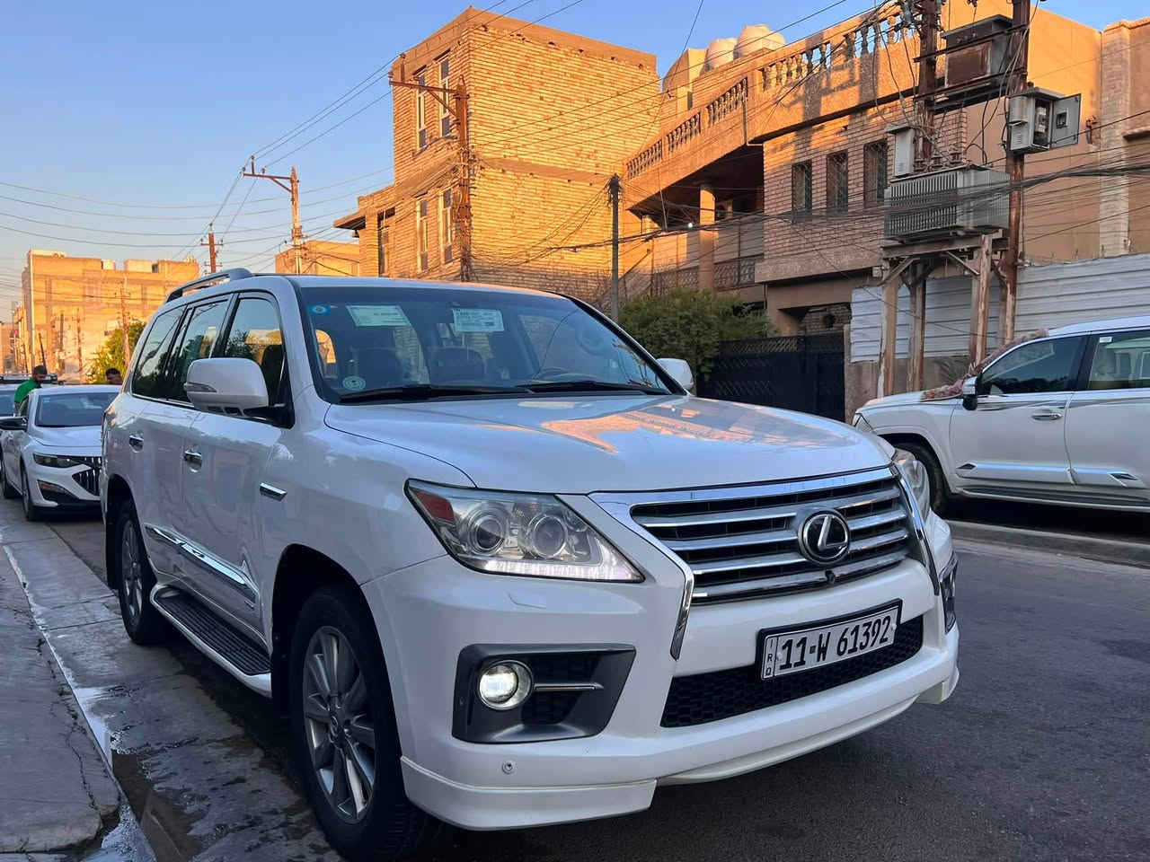 سلام عليكم ليكزز 2011 بريم  LX 5700 S فول السياره كامله بدون نقص ماشيه 148 الف تخم تاير باتري جديد كير مكينه تبديد ثلج رقم بغداد بسمي فول فول السياره بصمه فتحه كشنات جلد قرميدي كهرباء تدفئه تبريد سقف ديفدي شاشه ثنين مري شفط خمس كامرات جنطه كهرباء رادار امامي لد امامي خلفي تبريد بيانو تحكم امامي خلفي نضام تعليق جكات السياره مكفوله من الصبغ والضربه عدا بارد بسيط السعر 325$ وبيه مجال بسيط مكان السياره المنصور 

‭***********‬
